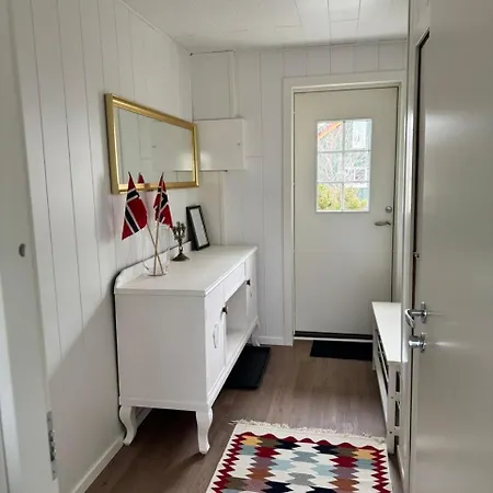 דירה The Northern House Gryllefjord